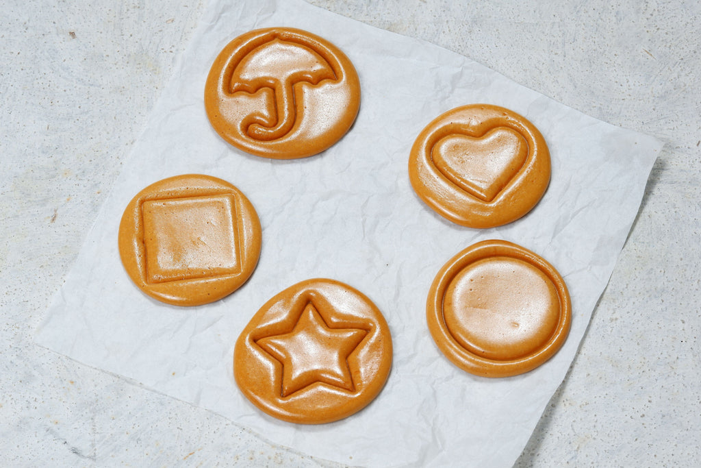 Bonbon au caramel soufflé (Dalgona)